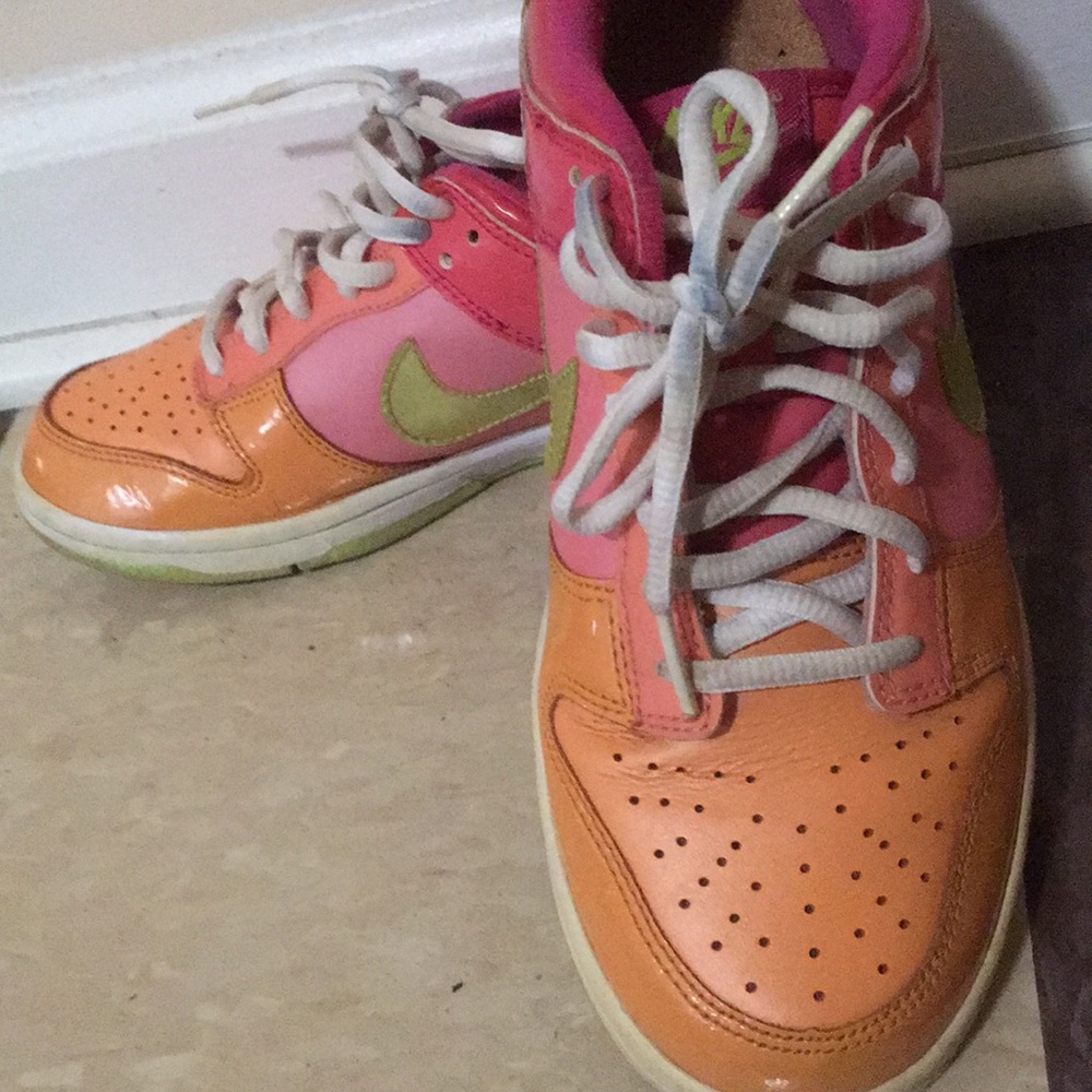 🚨Nike (Summer Colors)!!
